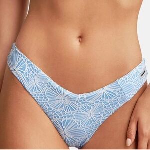 NWT BLACKBOUGH Maui Classic Cheeky Bottoms, Baby's Breath Jacquard, size M